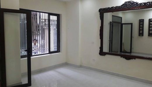 Chỉ 5.3 Tỷ Có Ngay Nhà Phân Lô Cấp Tướng, 5 Tầng, Dt 52m2, Phố Vĩnh Phúc, Quận Ba Đình