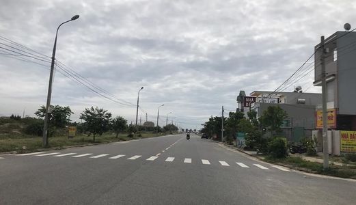 Bán Đất Xây Khách Sạn Bên Bãi Tắm Phạm Văn Đồng