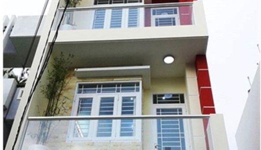 Cho Thuê Nhà 1 Trệt 3 Lầu , Ngang Trên 4m , Mặt Tiền Đường 30/4 , Gần Vincom