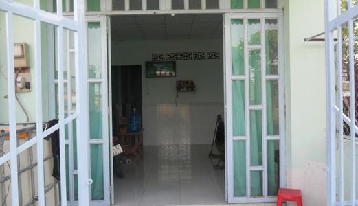 Bán Nhà 1 Trệt 1 Lầu , Dãy C , Khu Dân Cư 586 , Dt: 5m X 20m , Có 4 Phòng Ngủ