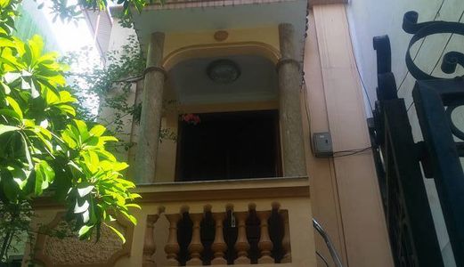 Bán Nhà Đội Cấn, Ba Đình 42m2, Ôtô, Giá Chỉ 4.6 Tỷ.