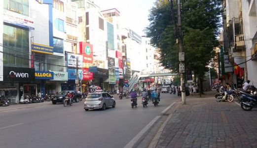 Nhà Mặt Phố Kim Mã, Vỉa Hè, Kinh Doanh, 35m2, Mặt Tiền 3.4m, 9.7 Tỷ