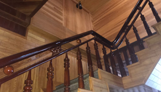 Cần Bán Nhà Mặt Tiền Đường Nguyễn Văn Cừ