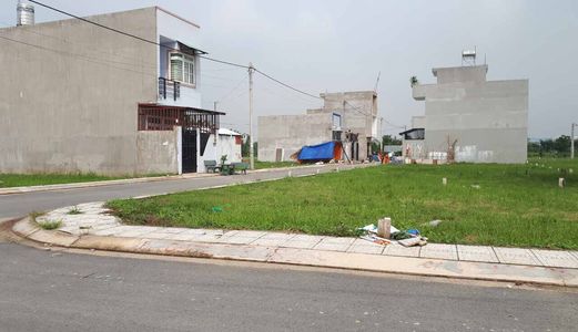 Bán Lô Góc Sổ Hồng 65m2 Chỉ 1ty265. Đường Long Thuận Q9. 0989988099