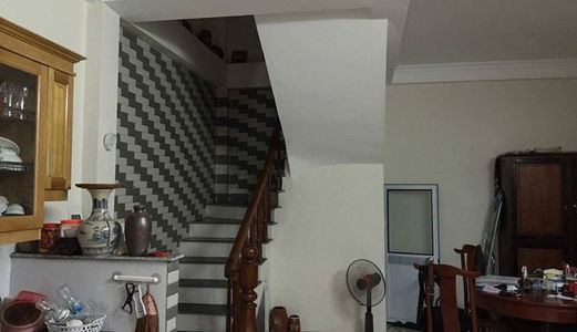 Bán Nhà 5 Tầng Nguyễn Trãi, 44m, 3.2 Tỷ, Ô Tô, Ngõ Thẳng, SĐCC