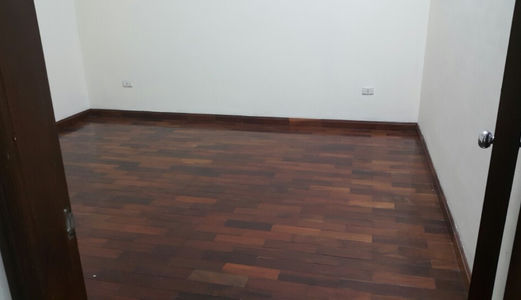 Cho Thuê Căn Hộ Chung Cư Phố Trung Kính, Mạc Thái Tổ