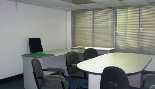 Văn Phòng Cho Thuê 25m2 Giá 6tr Đường Hoa Hồng Phú Nhuận