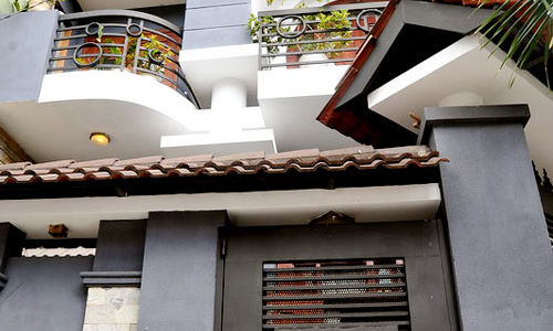 Bán Biệt Thự Hẻm Xe Hơi , 1 Lầu , Nhà Đẹp , Dt: 200m2 , Giá 4,4 Tỷ , Đường Hoàng Văn Thụ