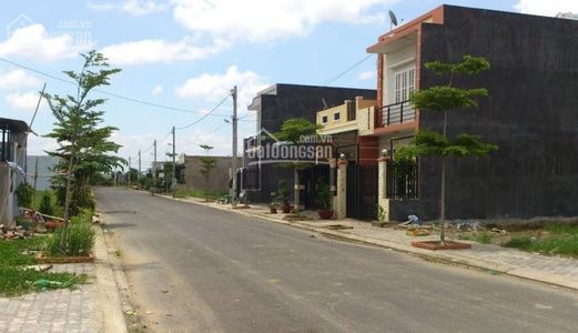 Cần Bán Gấp 2 Lô Đất Mặt Tiền Đường Lớn Cách Chợ Bình Chánh 2Km