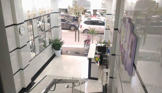 Bán Khách Sạn Mini Nguyễn Chí Thanh, Đẹp Kinh Doanh Tốt.