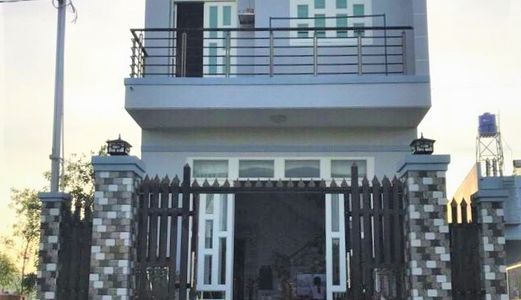 Bán Nhà - Tỉnh Lộ 10 Kcn Tân Đức. Dt 5x18m. Giá: 1 Tỷ 250