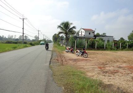 Đất Thổ Cư Dt 5x20, Mt Đinh Đức Thiện, Chỉ 250tr/Nền, Shr, Sang Tên Ngay Lh 0901329228