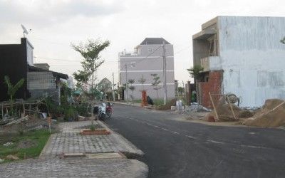 Chính Chủ Cần Bán 03 Lô Đất Liền Kề, Ngay Chợ Bình Chánh. Shr, Thổ Cư 100%, Lh 0931851688