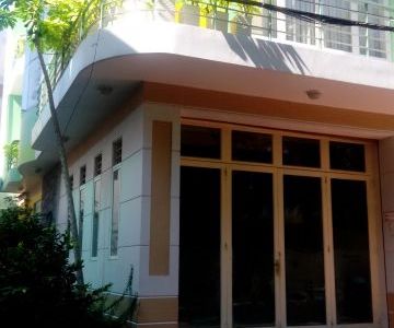 Nhà Bán Gấp Nguyễn Kiệm 98m2(7x14)3t Giá 4 Tỷ.