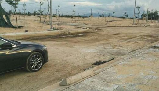 Đất Nền Nhà Phố Mặt Tiền Đường 10m5 – Đối Diện Chợ Trung Tâm Thành Phố