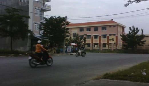 Đất Đối Diện Chợ Mới Đức Lập, DT 5*15m, Giá 250tr, Sổ Hồng Riêng, Cách TT Hành Chính Huyện 1km