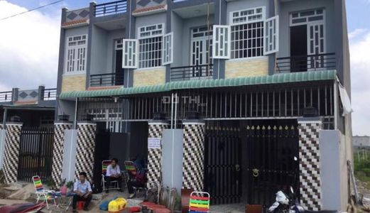 Cần Bán Gấp Nhà Phố 898Tr ,Mặt Tiền Đường Tỉnh Lộ 9,Mỹ Hạnh Bắc, Đức Hòa, Long An
