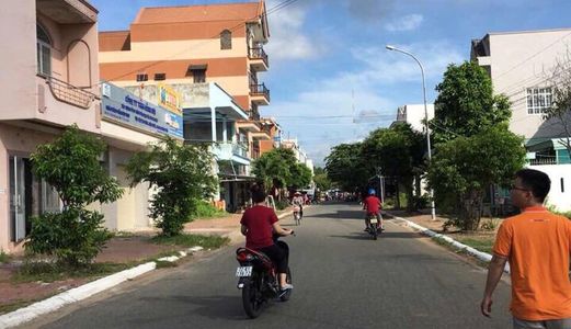 -	Bán Rẻ Đất Kinh Doanh Trong Chợ Ở Bà Rịa Vũng Tàu.