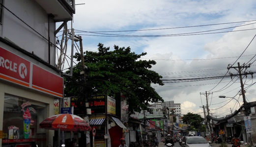 Bán Nhà 4 Lầu Mặt Tiền Đỗ Xuân Hợp. Dt: 6x31=181m2