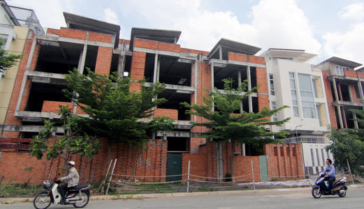 Cho Thuê Nhà Mặt Tiền Trục Chính Khu Dân Cư Hưng Phú Gần Bigc Hu