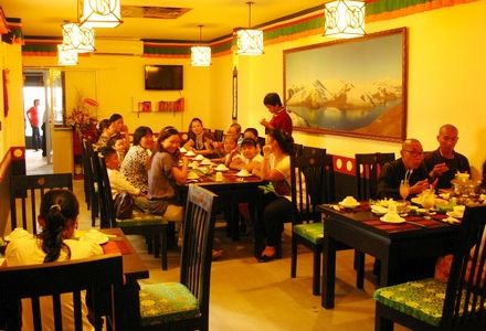 Bán Nhà Mặt Phố Nguyễn Hoàng 100m, 3 Tầng, Mt 7.5m, 21 Tỷ.