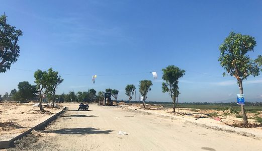 Cần Bán 5 Lô Biệt Thự Giá Rẻ Ngay Bãi Tắm Du Lịch- Lh: 0905.537.808