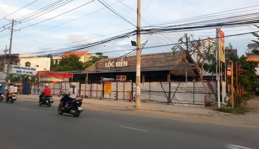 Cho Thuê Mặt Bằng Mặt Tiền Đường 3/2 , Góc 2 Mặt Tiền , Dt: 13x35 , Giá 60 Triệu