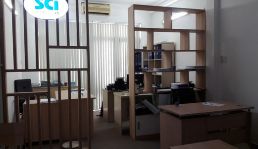 Văn Phòng Cho Thuê 32m2, Thiết Kế Hiện Đại, Ngay Mặt Tiền Đường Hoa Hồng, Tiện Đi Lại.