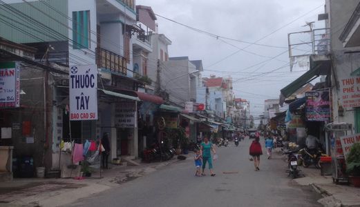 Bán Nhà Mặt Tiền Chợ Khu Dân Cư 550 Tiện Buôn Bán Giá Rẻ.