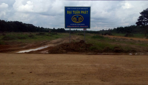 Đất Mặt Tiền Gần Vòng Xoay 120m , Đường 60m , Khu Dân Cư Hiện Hữu : Lh 0933649774