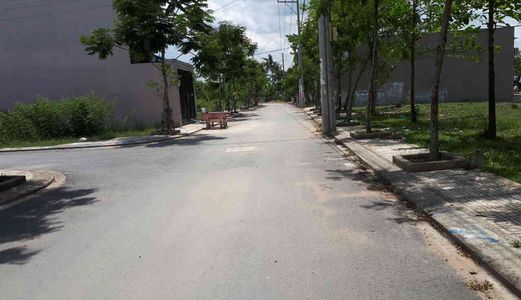 Nợ Nh. Bán Gấp Đất Thổ 57m2 Chỉ 1ty110tr Sổ Hồng. Trường Lưu Q9. 0989988099