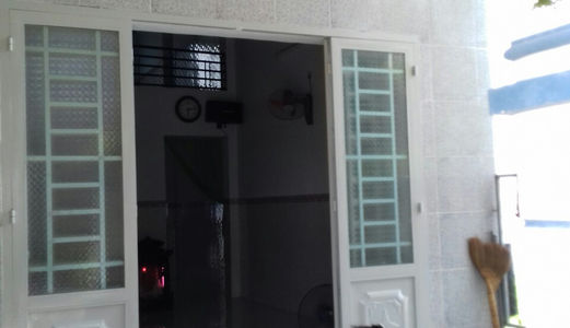 Nhà 1 Trệt 1 Gác 4x17m, Sổ Haồng Riêng .Giá 570 Triệu - Tỉnh Lộ 10