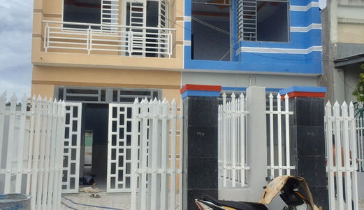 Nhà Phố Gần Chợ Tại Đức Hòa  Long An