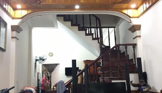 Bán Gấp Nhà Nguyễn Khang Cầu Giấy 5tầng Dt 50m2tk Hiện Đại Giá 5,5tỷ Cách Đường 10m