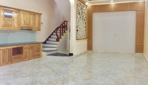 Nhà 4 Tầng, 50m2(Ngang 6m) Ngõ 164 Chùa Hàng, Ôtô Đỗ Cửa, Sân Cổng Rộng, Giá 2,2 Tỷ(Tl)