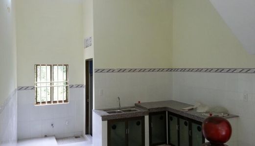 Nhà Lầu, Mới Đẹp, MTQL 50, SHR, 4x25, Cách Chợ 1km