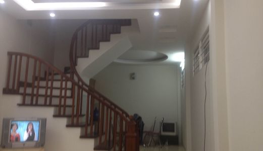 Bán Nhà Trung Kính Cầu Giấy 43m2x5tầng Cách Đường 50m Mới Siêu Đẹp Giá 4.2tỷ