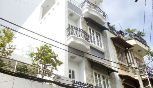 Bán Nhà Dạng Cổ Điển 1 Trệt 3 Lầu St 4.2x12m Giá 4.6 Tỷ Nguyễn Văn Đậu