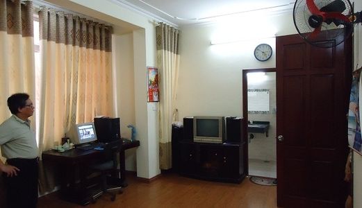 Bán Nhà 50m2 X 5 Tầng Tạ Quang Bửu, Hbt, Phân Lô, Gara Tại Nhà – Chào 4.5 Tỷ.