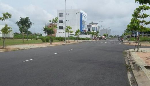 Lh 0916.348.178. Tôi Cần Bán 2 Lô Đất  Đối Diện Khu công nghiệp Lê Minh Xuân Do Tôi Đứng Tên - Diện tích 240m2 - Giá 860 Triệu