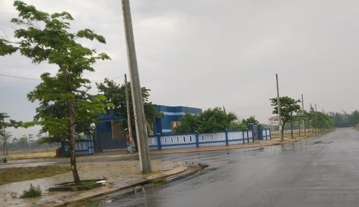 Bán 200m2 Đất Đối Diện Khu Thương Mại Dịch Vụ-Thuận Tiện An Cư Kinh Doanh-Gọi Ngay