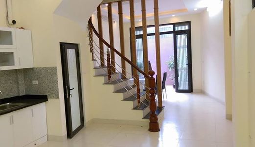 Nhà Hiếm Phố Hồng Mai, 1.35 Tỷ, Lô Góc 3 Mặt Thoáng, Sđcc