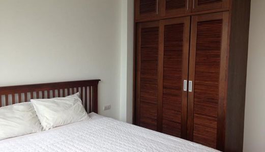 Nhà Hiếm Phố Hồng Mai, 1.35 Tỷ, Lô Góc 3 Mặt Thoáng, Sđcc