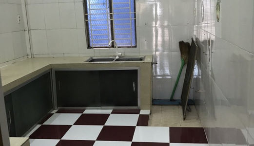 Nhà Lầu Mới Đẹp Đc:Hẻm 70 Trần Hưng Đạo (Kế Ngã 3 - Lý Tự Trọng)