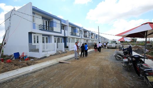 Kẹt Tiền Bán Nhà Cầu Lớn Sổ Hồng Riêng