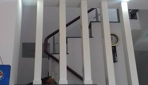 Bán  Nhà 1t1l Ngay Vòng Xoay  Phú Hữu Q9