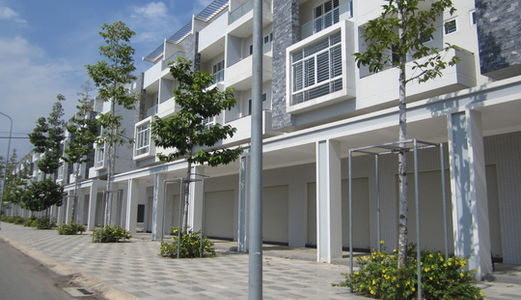 Nhà Phố Đẹp 1 Trệt 2 Lầu Chỉ 1,7 Tỷ Bao Sang Tên Ngay Mặt Tiền Nguyễn Văn Bứa
