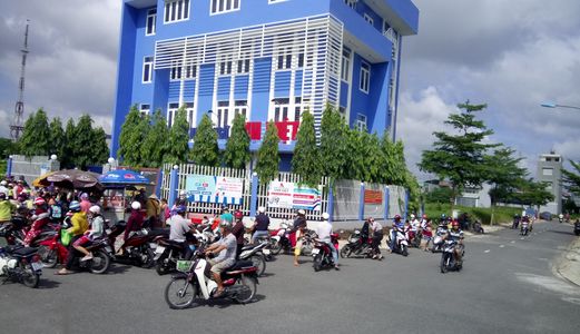 Tuần Lễ Vàng . Tuần Đầu Mở Bán. Biệt Thự 698tr. Lô Góc 450tr. Lô Thường 399tr. Đất Thành Phố. SHR