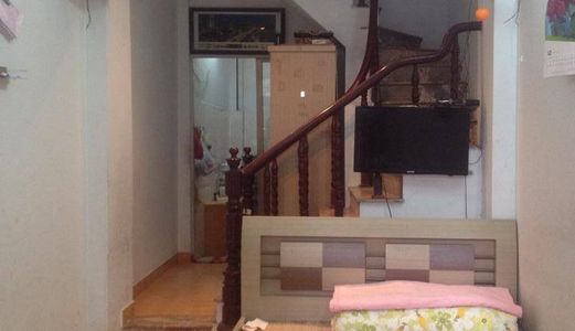 Bán Nhà Hoàng Quốc Việt – Hiếm – An Sinh Đầy Đủ - Thông Thoáng – 38M – 3.25 Tỷ