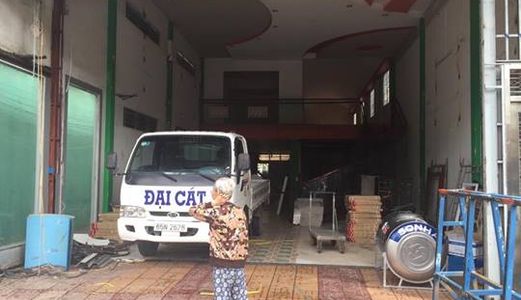 Cho Thuê Nhà Mặt Tiền Đường 3 Tháng 2 , Trệt , Lững , Trống Suốt , Dt: 7,8x27 , Giá 25 Triệu